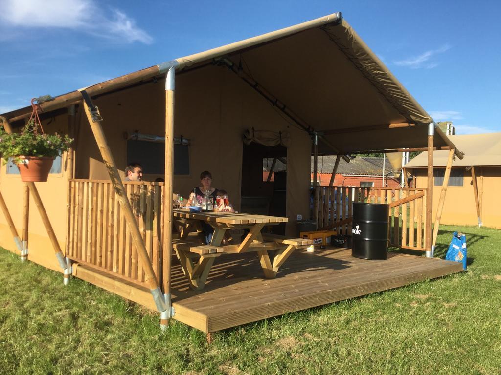 Glamping Aan De Vleterbeke Hotel Vleteren Kültér fotó